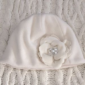 Gap Cute Fleece Girl White Hat Size S/M